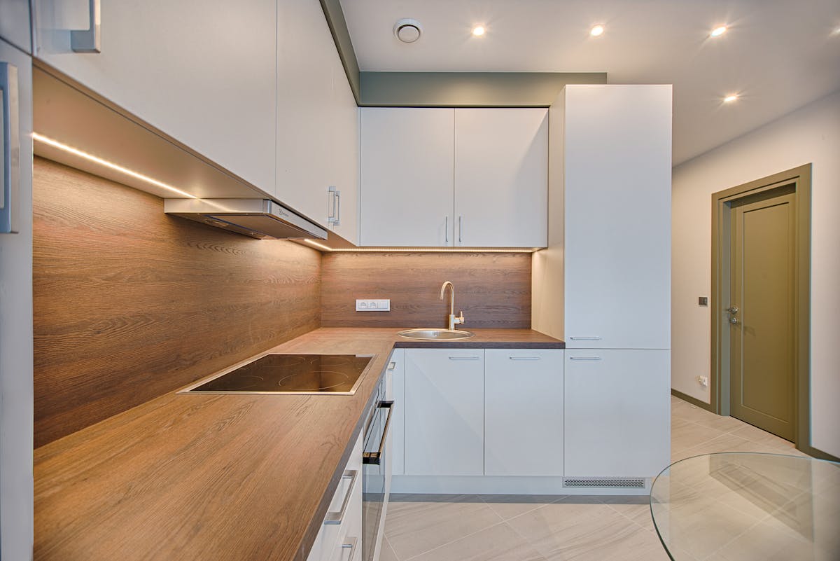 Expert Tips to Choose the Best Wood for Kitchen Cabinets in South Africa